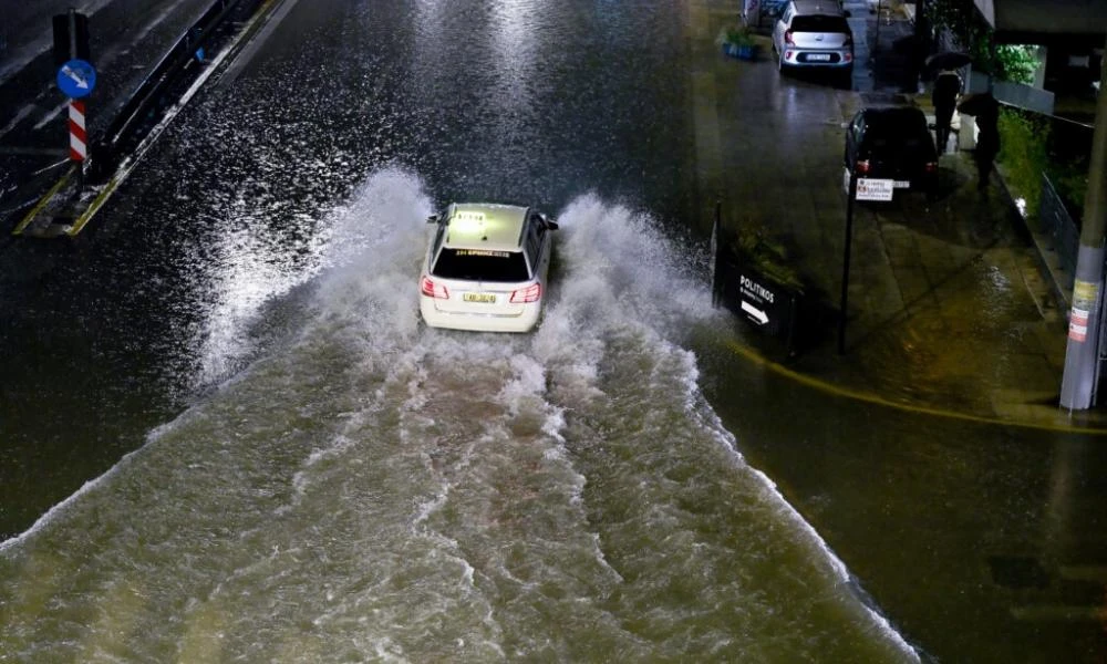 Πώς θα κινηθεί η κακοκαιρία και ο χιονιάς τις επόμενες ώρες